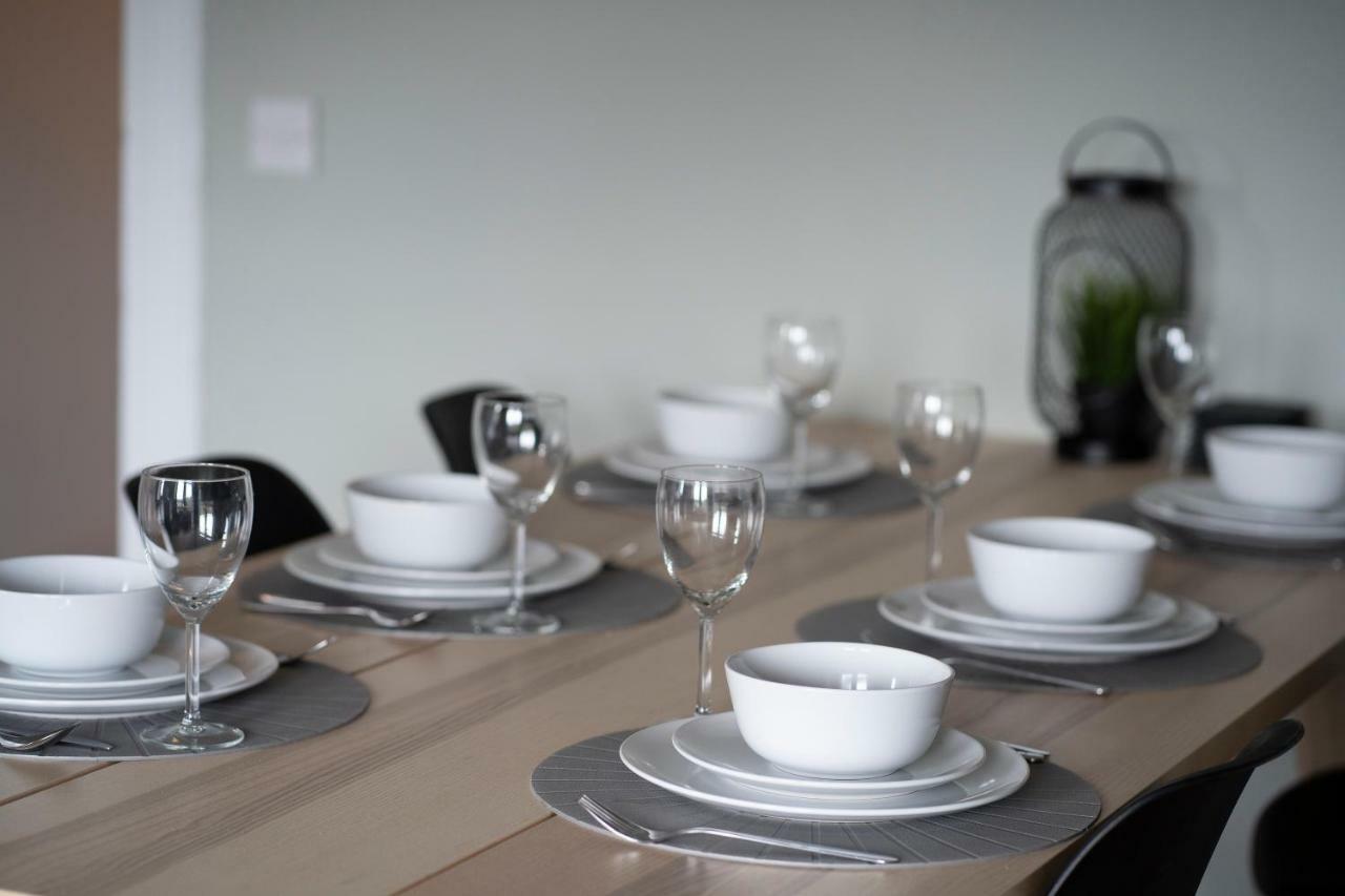 Greenstar Apartments - 2 Minute Walk Away Into City Centre - 6 Individual Flats - Next To Abertay University - 1 Bed 2 Bed & 3 Bedroom Flats - Fully Equipped - Short - Mid - Long Stays Welcome Данди Экстерьер фото