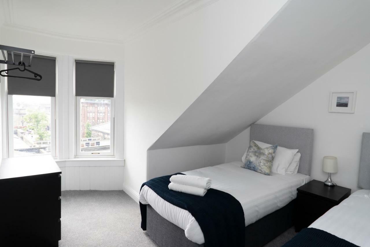 Greenstar Apartments - 2 Minute Walk Away Into City Centre - 6 Individual Flats - Next To Abertay University - 1 Bed 2 Bed & 3 Bedroom Flats - Fully Equipped - Short - Mid - Long Stays Welcome Данди Экстерьер фото