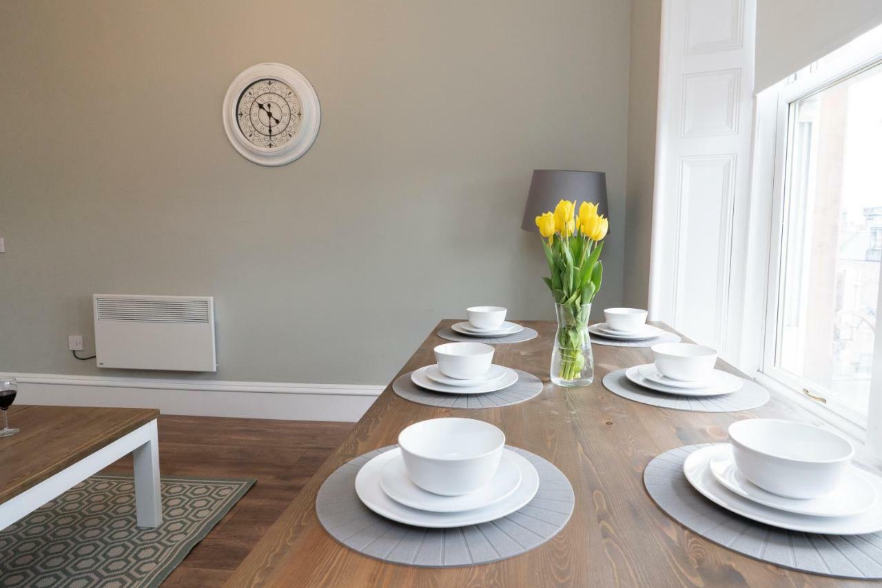 Greenstar Apartments - 2 Minute Walk Away Into City Centre - 6 Individual Flats - Next To Abertay University - 1 Bed 2 Bed & 3 Bedroom Flats - Fully Equipped - Short - Mid - Long Stays Welcome Данди Экстерьер фото